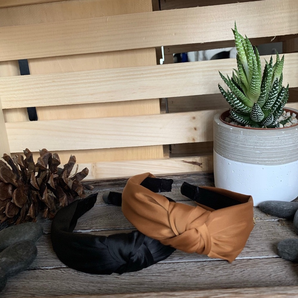 Satin Headband Black/Cognac Brown